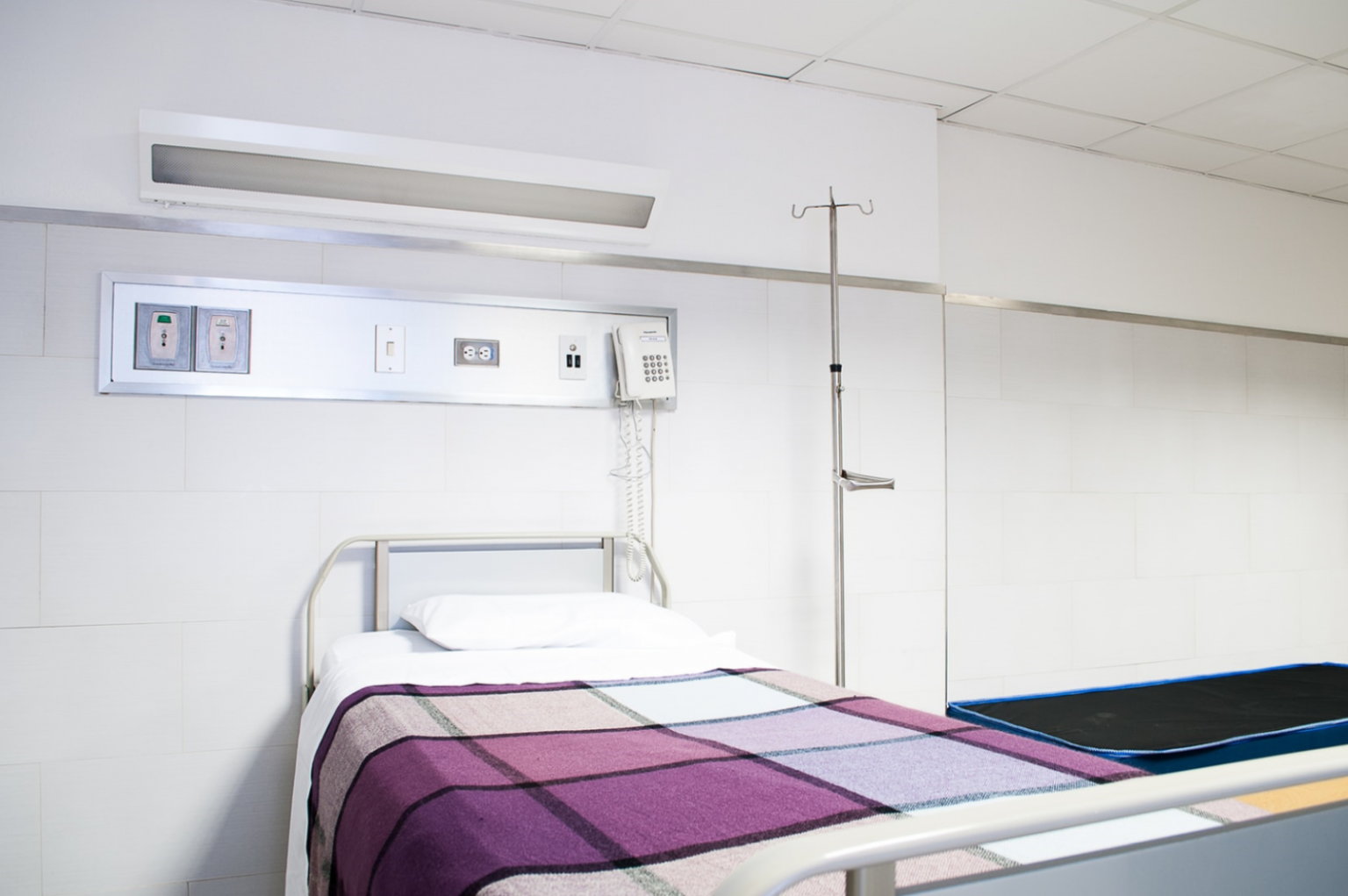 IoT in Healthcare Smart Beds Wyebot